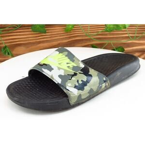 Nike Youth‎ Boys Shoes Sz 7 M Green Synthetic Slide